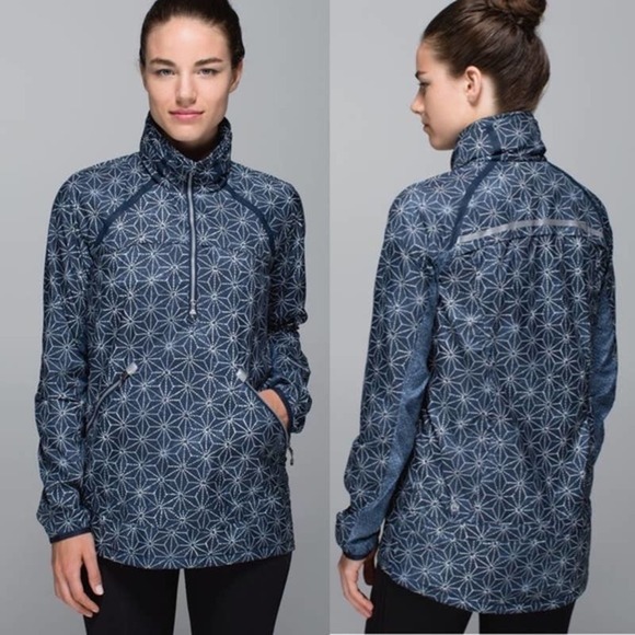 lululemon athletica Tops - Lululemon Windbreaker Packable Pullover Miss Misty Star Geometric Hooded Jacket